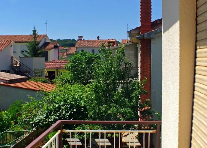 With A Parking Space Pula - 7321 * Valdebek