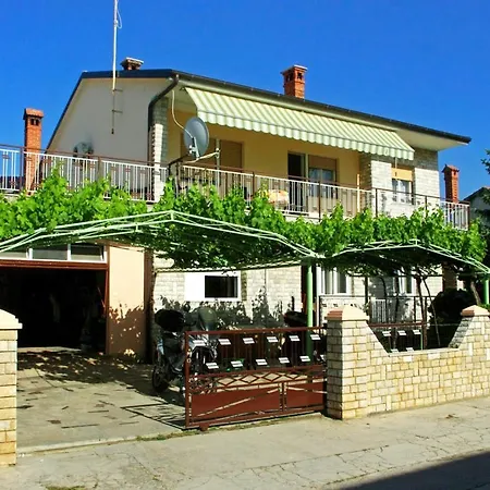 With A Parking Space Pula - 7321 Apartment Valdebek