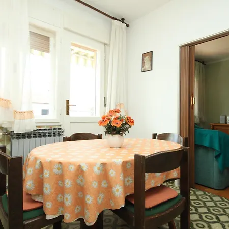 Apartment With A Parking Space Pula - 7321